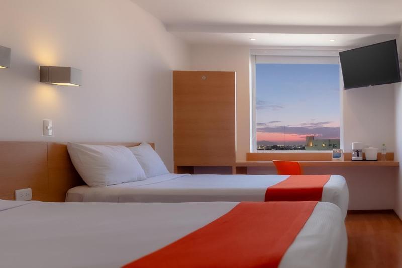Sleep Inn Leon Antares Exteriör bild