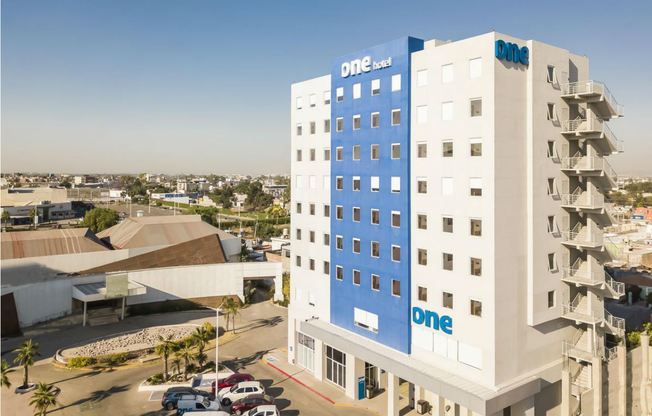 Sleep Inn Leon Antares Exteriör bild